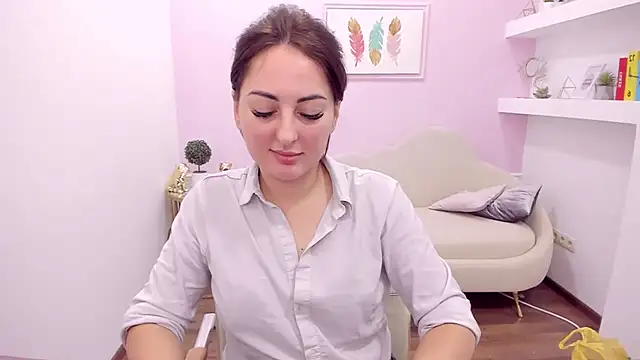 NoraSimons online show from 10-28-25, 10:30