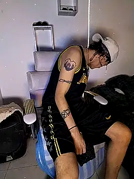 AlickBeliel online show from 10-24-25, 02:41