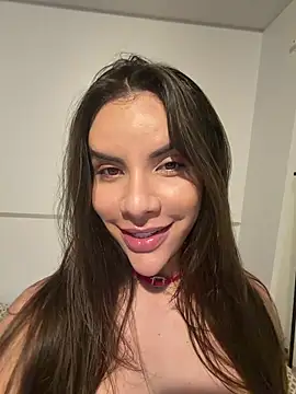 Thaylla sophiiia online show from 04-10-26, 09:36