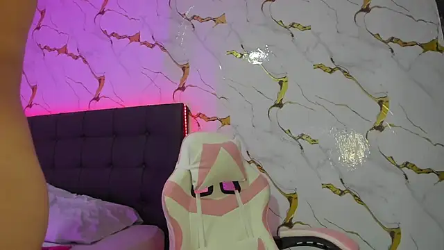 Scarlet DLuce online show from 03-30-26, 08:59