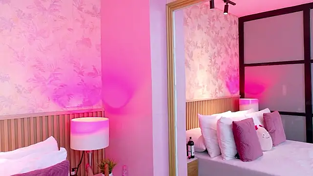 AdelineJhones online show from 01-09-26, 03:04