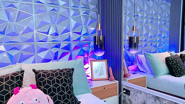 AdelineJhones online show from 03-20-26, 02:11