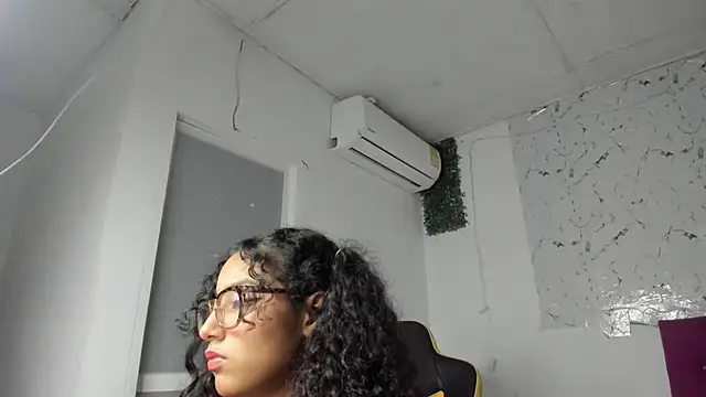 emily stars1 online show from 02-03-26, 02:53