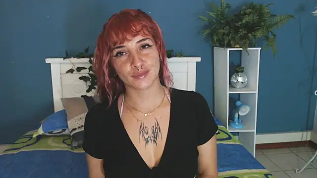 Snapshot of Samantha__Benet chatting on 04-28-26, 09:20 Samantha Benet online show from 04-28-26, 09:20