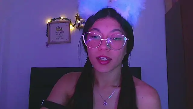 LissyM online show from 11-26-25, 03:07