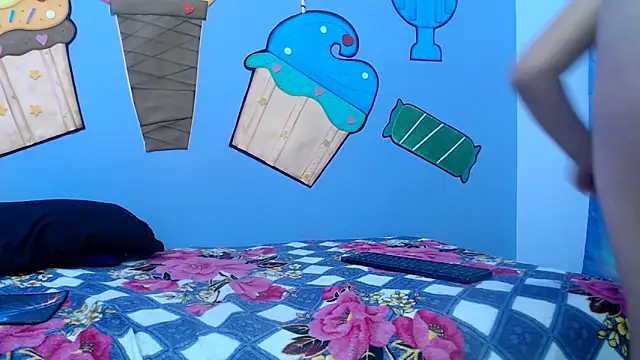 katty18love18 online show from 12-14-25, 01:22