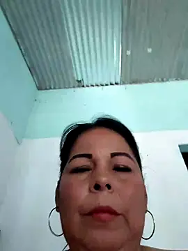 mother2-divorced online show from 10-25-25, 01:40