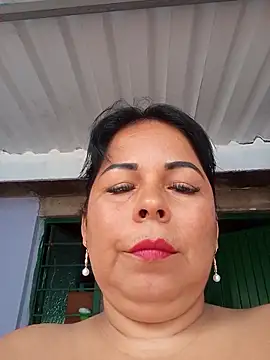 Snapshot of mother2-divorced chatting on 04-18-26, 07:40 mother2-divorced online show from 04-18-26, 07:40