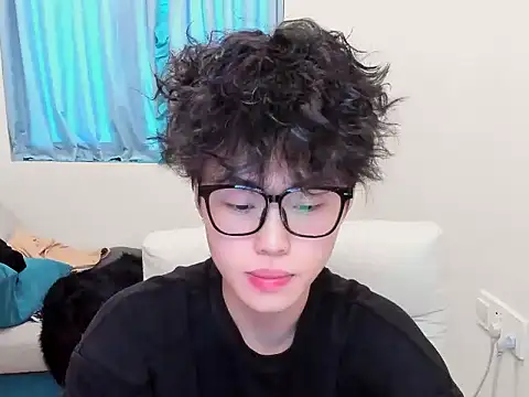 L1kuto online show from 11-07-25, 04:01