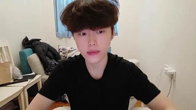 L1kuto online show from 02-26-26, 06:34