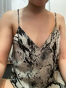 Emily-y online show from 06-29-26, 10:48