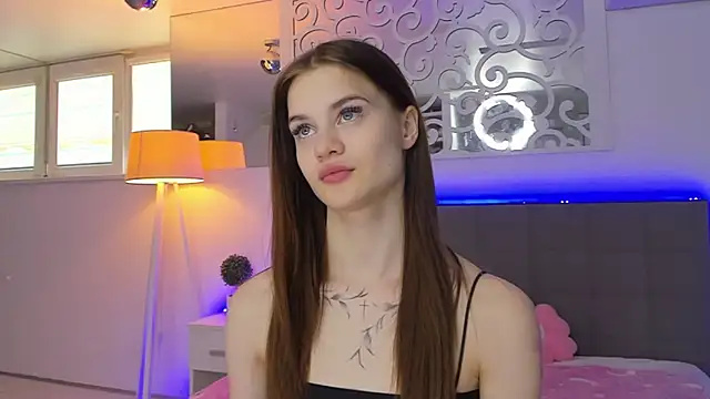 LuisaClover online show from 03-15-26, 01:17