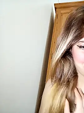 Snapshot of indilasixeey chatting on 03-15-26, 03:01 indilasixeey online show from 03-15-26, 03:01