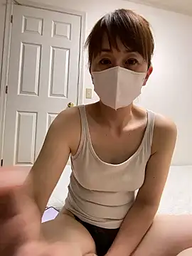 Snapshot of HONMONOHUUHU chatting on 05-18-26, 02:12 HONMONOHUUHU online show from 05-18-26, 02:12