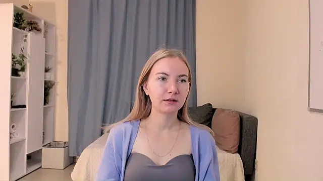 CathyHeximer online show from 12-04-25, 07:28