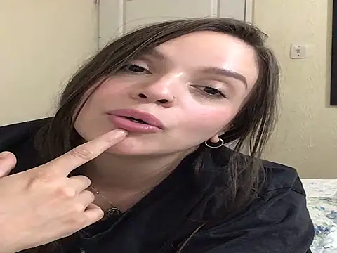 DianneVega online show from 11-30-25, 08:18