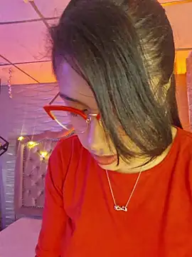 Roxanne Han online show from 02-10-26, 11:47