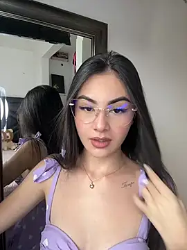 IslaCole online show from 01-10-26, 08:10