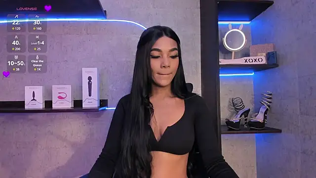 Snapshot of savanaah_ chatting on 10-29-25, 04:53 savanaah  online show from 10-29-25, 04:53