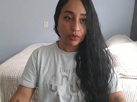 cute8smile online show from 01-10-26, 03:14