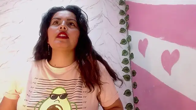 amara leoncm online show from 10-23-25, 05:12