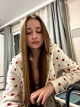 Angel hotyy online show from 10-24-25, 05:53