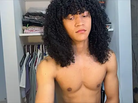 Ethan troya online show from 12-21-25, 01:13