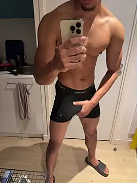 bigDickParis92 online show from 10-25-25, 05:51