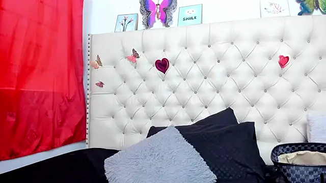 Snapshot of celena_wonder chatting on 06-12-26, 06:29 celena wonder online show from 06-12-26, 06:29