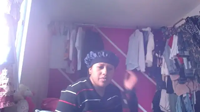 Snapshot of marimar_24 chatting on 03-25-26, 09:21 marimar 24 online show from 03-25-26, 09:21