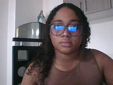 Snapshot of SamJones_ chatting on 10-31-25, 03:57 SamJones  online show from 10-31-25, 03:57