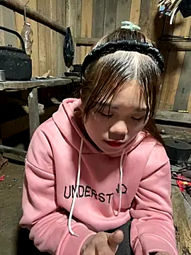 nachi-baby online show from 11-30-25, 01:37