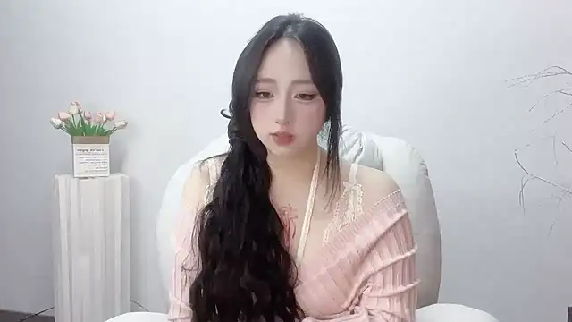 Love-hanzaizai718 online show from 10-24-25, 04:14