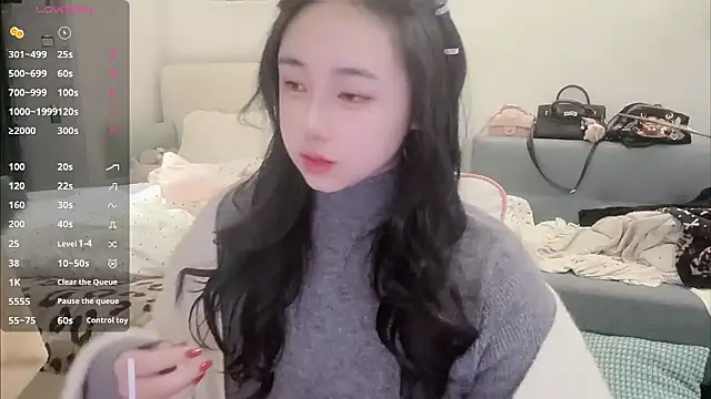 Love-hanzaizai718 online show from 01-10-26, 11:56