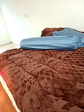 Cherry Le02 online show from 11-11-25, 02:00