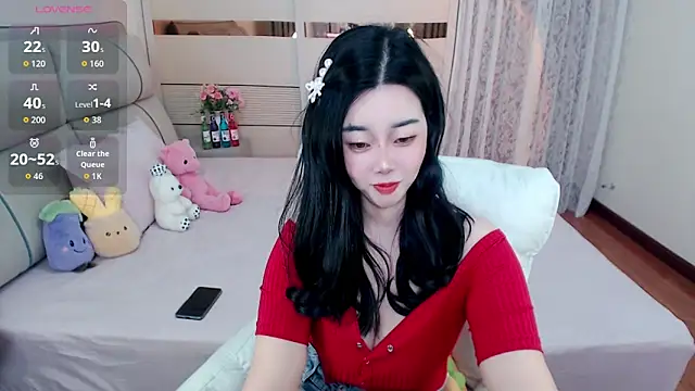 Xiaodie-baby online show from 12-18-25, 01:11