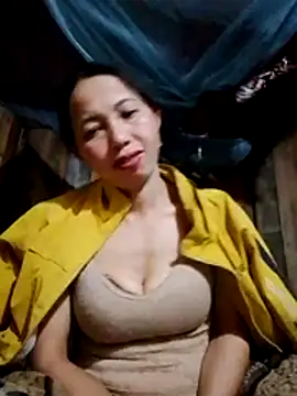 TRIEUTRIEU20 online show from 10-28-25, 02:31