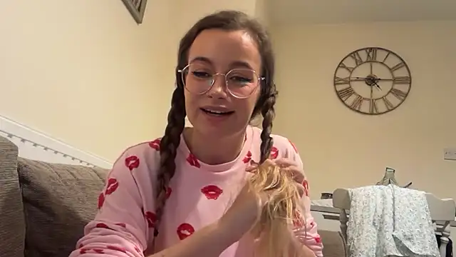 lolatheangel online show from 12-16-25, 08:03