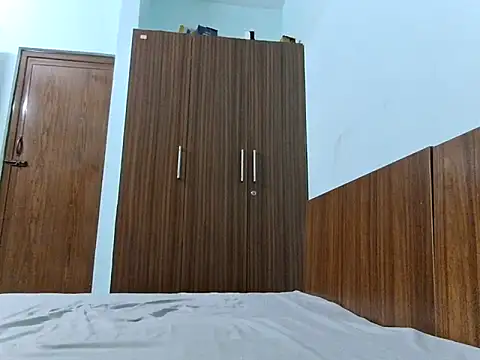 Snapshot of rubina003 chatting on 10-24-25, 09:38 rubina003 online show from 10-24-25, 09:38