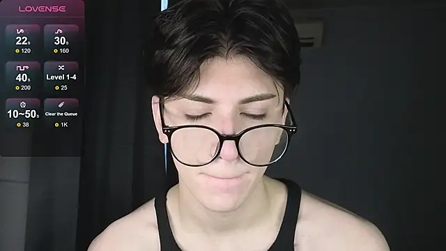 Oliver star boy  online show from 11-27-25, 01:02