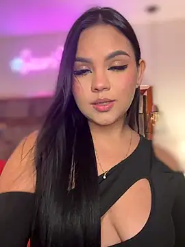 amber white15 online show from 11-09-25, 02:43