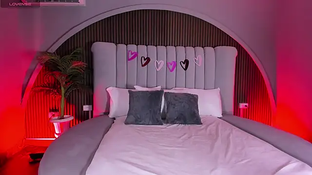 AmyColman  online show from 02-14-26, 12:35