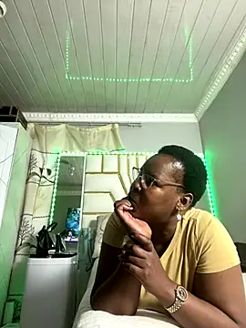 SweetCandy84 online show from 11-26-25, 03:57