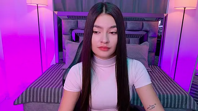 Snapshot of Bella_Clark2 chatting on 03-24-26, 01:16 Bella Clark2 online show from 03-24-26, 01:16