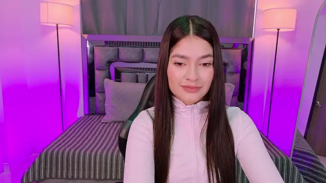 Snapshot of Bella_Clark2 chatting on 03-25-26, 02:45 Bella Clark2 online show from 03-25-26, 02:45