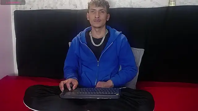 SavageLover  online show from 12-02-25, 04:29