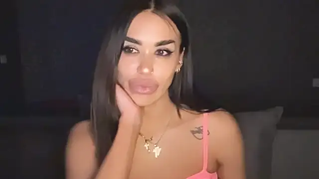 Snapshot of velvetveyraX chatting on 05-17-26, 06:15 velvetveyraX online show from 05-17-26, 06:15