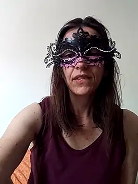 Snapshot of MissMonella85 chatting on 06-05-26, 08:42 MissMonella85 online show from 06-05-26, 08:42