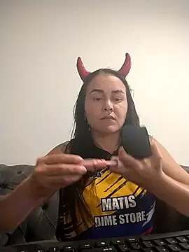 Snapshot of adria0011 chatting on 11-05-25, 01:33 adria0011 online show from 11-05-25, 01:33