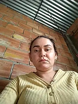 Snapshot of adria0011 chatting on 11-06-25, 03:46 adria0011 online show from 11-06-25, 03:46